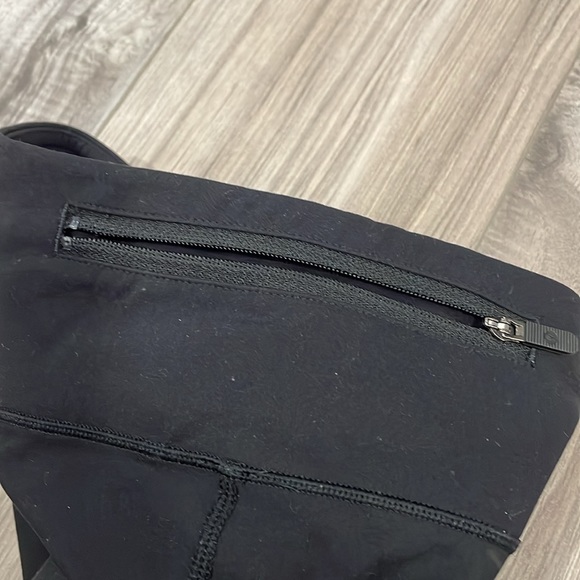 Lululemon black Leggings with pockets! - Picture 4 of 6